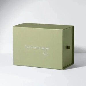 Van Cleef & Arpels - Signature Jewelry Box